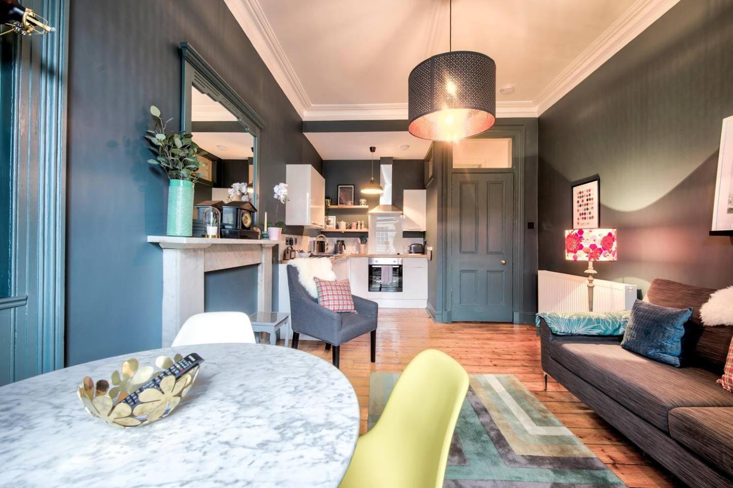 Guestready - Stylishly Presented City Centre Ap Edinburg Exteriör bild